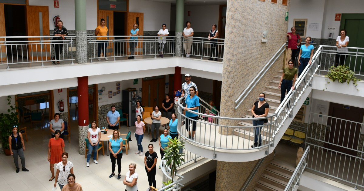 Onalia Bueno felicita la labor de los auxiliares municipales de ayuda a domicilio y del equipo de Tercera Edad durante el estado de alarma