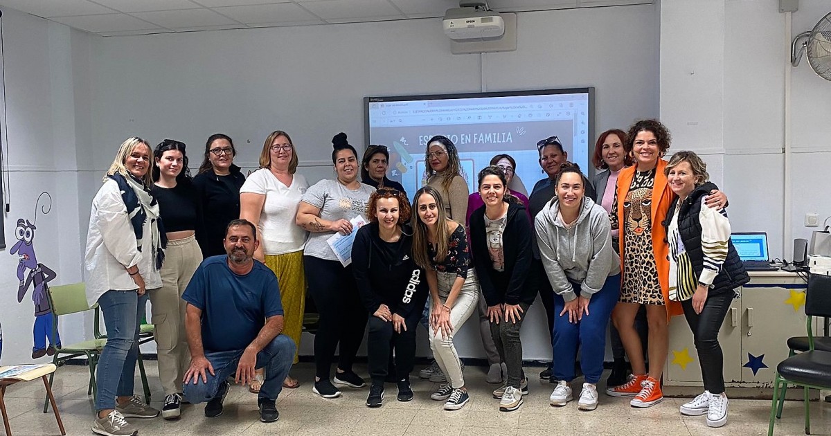 Mogán trabaja con las familias  para fomentar hábitos de estudio