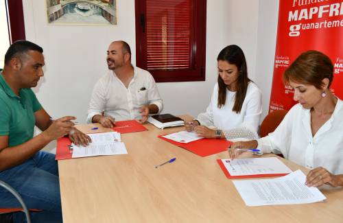 El Ayuntamiento de Mogán, pionero  en la inserción laboral de personas  con problemas de salud mental