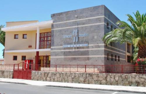 El Ayuntamiento de Mogán mantiene activos durante el Estado de Alarma el servicio de atención a mayores, a familias en situación de vulnerabilidad o con personas dependientes