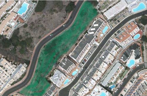 El Ayuntamiento rehabilita la zona verde de la avenida de La Cornisa en Puerto Rico