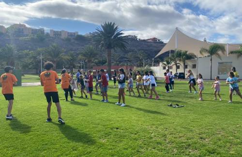 El alumnado moganero del proyecto Applíca-T cierra el curso con una tarde  de ocio