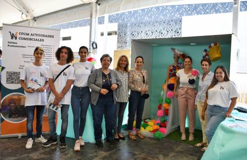 Orientación y exhibición de la oferta formativa en la VI Muestra de Profesiones y Vocaciones de Mogán