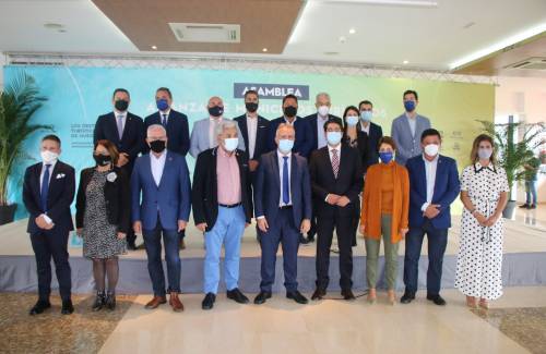 Onalia Bueno participa en el I Encuentro entre la Asociación de Municipios Turísticos de Canarias y la Alianza de Municipios Turísticos de España