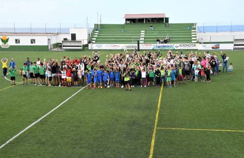 Más de 400 niños y niñas de colectivos deportivos de Mogán participaron en las III Olimpiadas por la paz