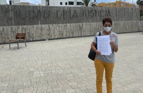 Onalia Bueno lleva a la Fiscalía las denuncias de agresión sexual y prostitución realizadas por los empleados de un complejo que acoge a menores migrantes en Puerto Rico