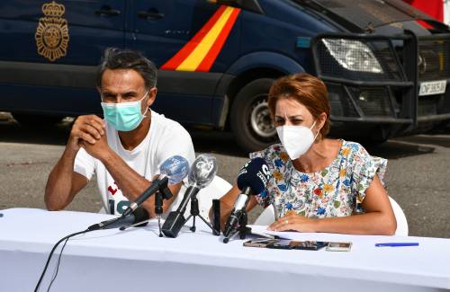 Onalia Bueno: "Es inhumano tener a más de 300 personas tiradas en un muelle"