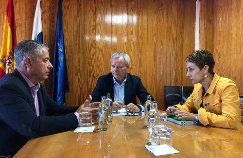 Mogán y el Gobierno de Canarias priorizan  la circunvalación del casco del municipio  y el túnel de Taurito