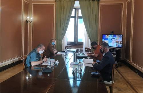 La Comandancia de la Guardia Civil de Las Palmas mantiene el refuerzo de 22 efectivos  en Mogán