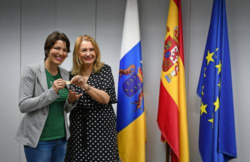 Vivienda cede un piso tutelado a Mogán para el desarrollo de un proyecto piloto para mayores de 60 años