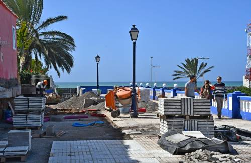 El Ayuntamiento de Mogán invierte más de 41.000 euros en acondicionar y embellecer la plaza de Las Marañuelas