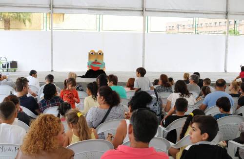 Las familias de Mogán disfrutan con gymkana y cuentacuentos en Arguineguín