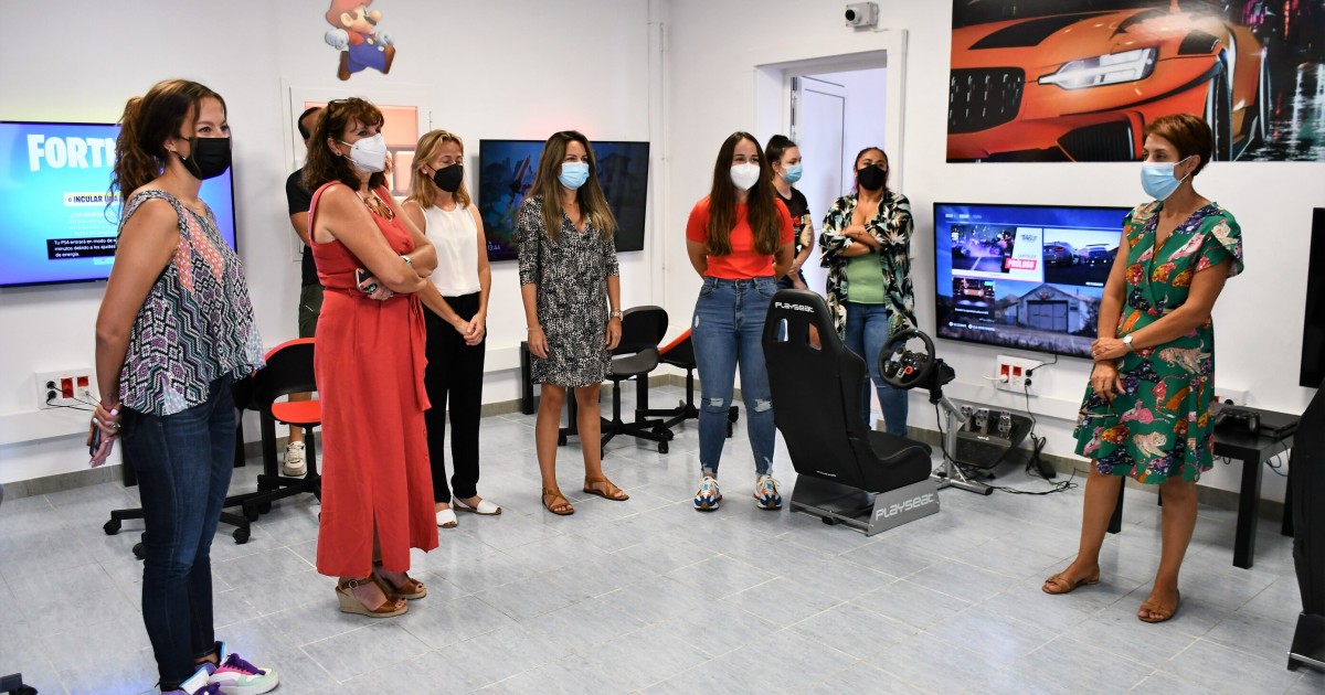 Mogán inaugura el reformado Centro Joven Arguineguín “La Chirina”