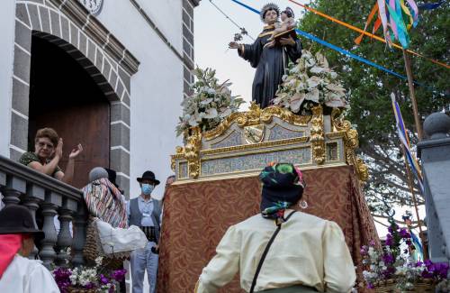 El sábado 15 carretas y 15 agrupaciones folclóricas participan en la  Romería-Ofrenda a San Antonio El Chico