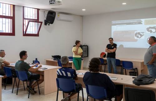 7 personas obtienen el título de Buceador Profesional con el curso gratuito del Ayuntamiento de Mogán