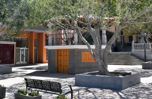 El Ayuntamiento de Mogán licita la explotación del quiosco de Sarmiento y Coto como bar-cafetería