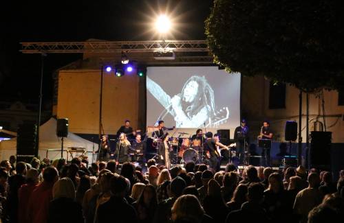 Bob Marley vive en el Reggae Can Festival de Playa de Mogán