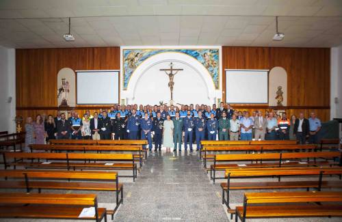 Mogán condecora a 38 policías locales por sus más de 20 años de servicio en el Cuerpo