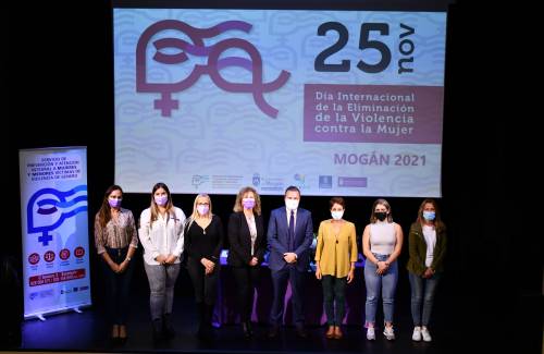 Mogán ahonda en la realidad de la violencia de género con un magistrado especialista en la materia