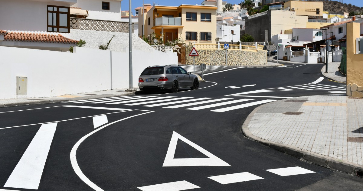 Mogán finaliza el asfaltado de las calles en Arguineguín