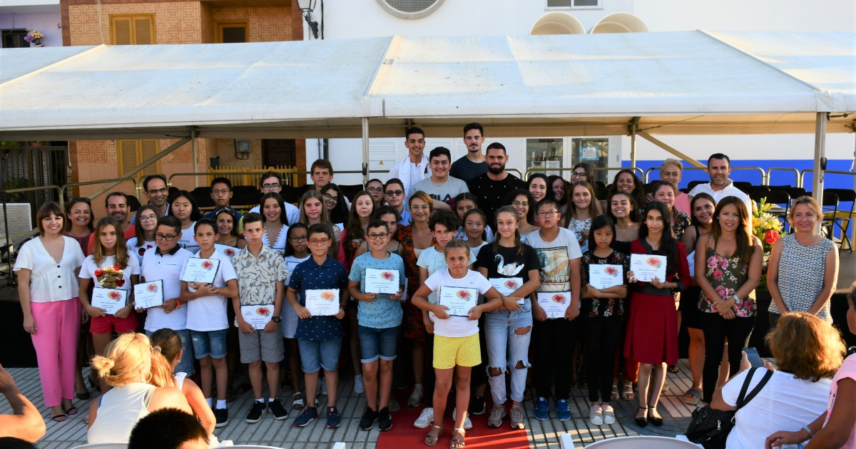 Mogán reconoce el mérito y los mejores expedientes académicos de su alumnado