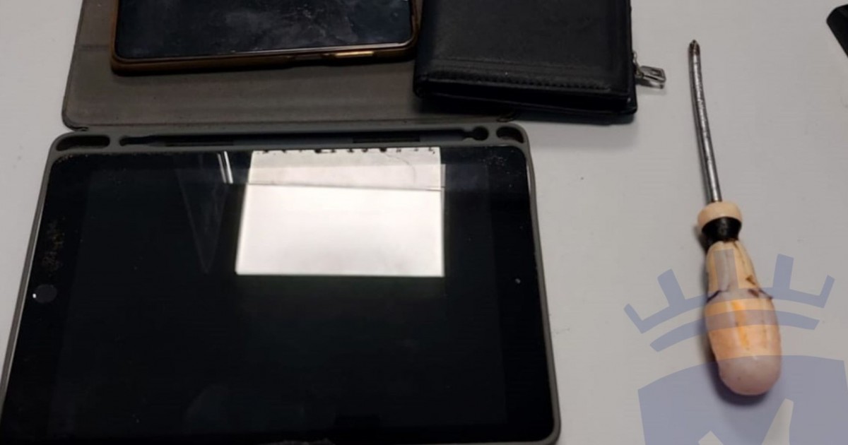 La Policía Local de Mogán detiene a dos personas por un robo en Arguineguín