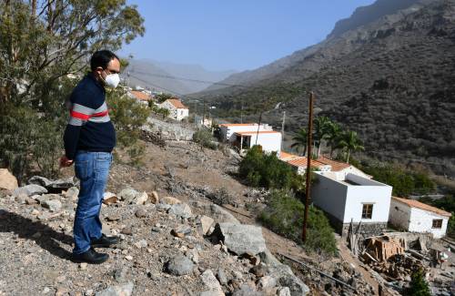 El Ayuntamiento conecta a la red de saneamiento nueve viviendas de El Palmito  y Los Navarro