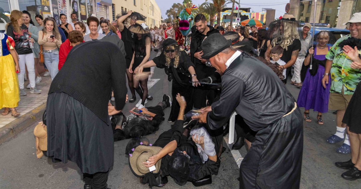 El Entierro de la Sardina despide  El Carnaval Costa Mogán de la India