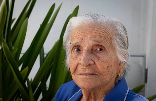 El ayuntamiento homenajea a mayores de Playa Mogán por su implicación en las Fiestas del Carmen