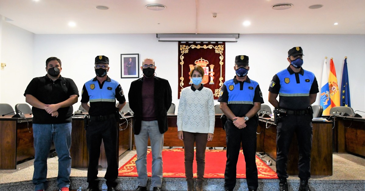José Luis Segura y Marco Antonio Domínguez, nuevos subinspectores de la Policía Local de Mogán
