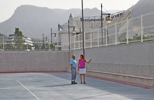 El Ayuntamiento de Mogán concluye la reparación del vallado del CEIP Playa de Mogán