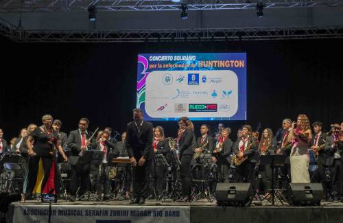 Música solidaria en Arguineguín  por las personas con Huntington