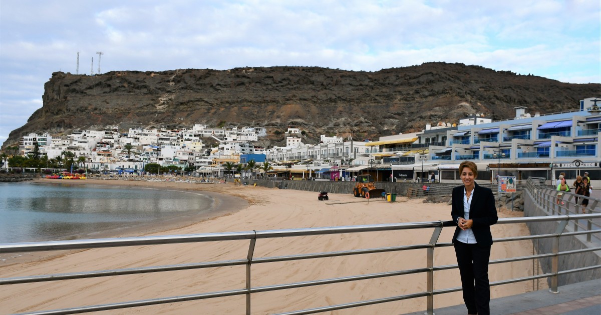 La Playa de Mogán gana 1.250 toneladas de arena