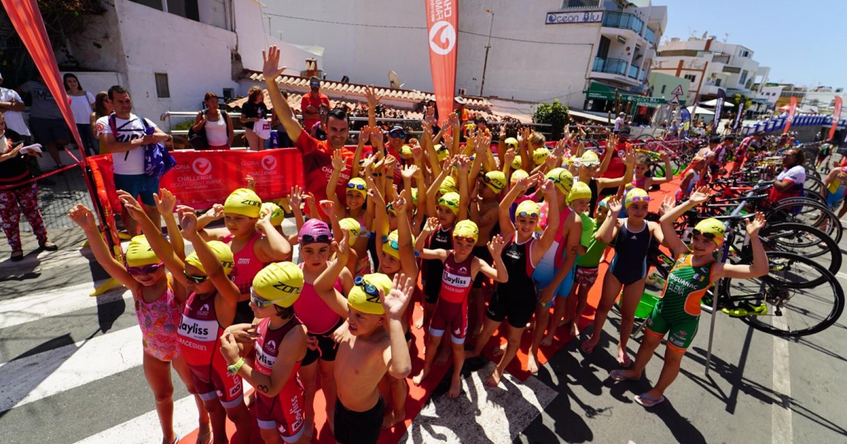 Casi un centenar de niños se divirtieron en un participativo Junior Challenge