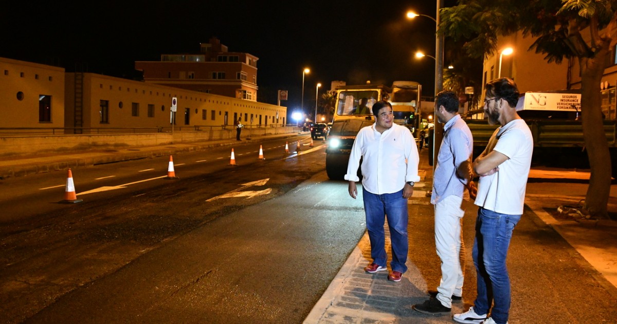 Mogán asfalta varias calles y un tramo de la GC-500 en Arguineguín