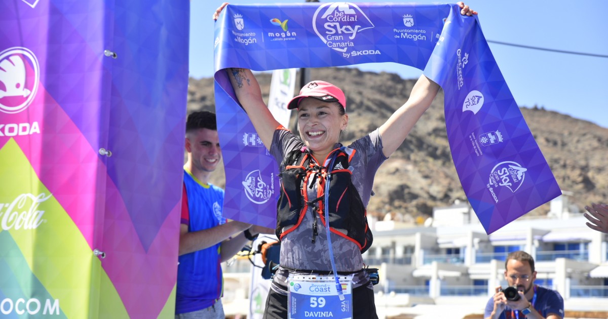 Jordi Gamito y Davinia Déniz alcanzan el cielo en la II Be Cordial Sky  Gran Canaria Škoda