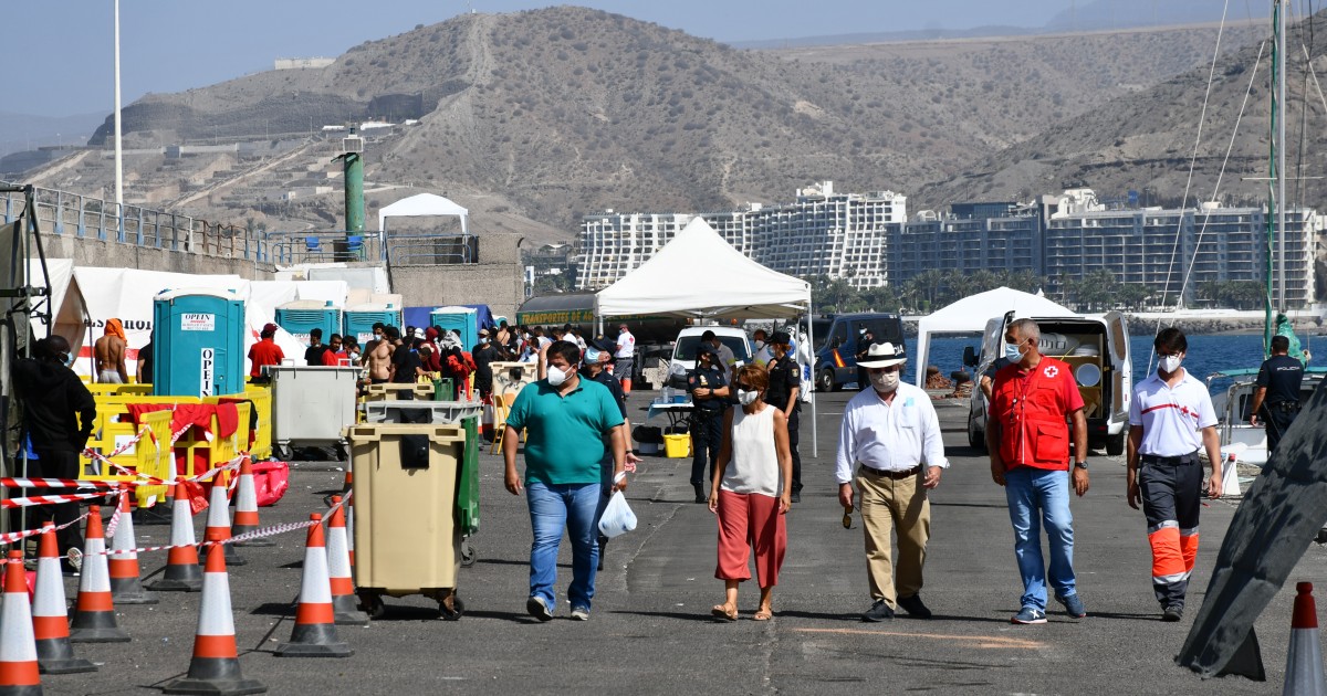 Onalia Bueno y Díaz Tejera claman una solución urgente para los 352 migrantes que permanecen en el Muelle de Arguineguín
