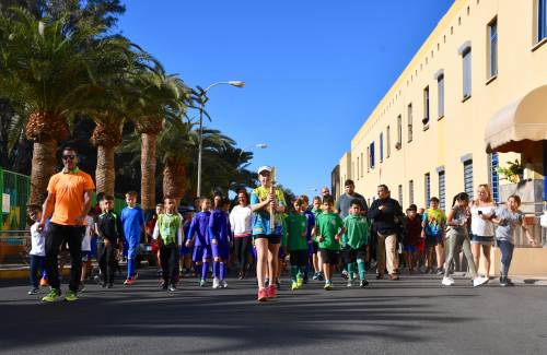 Las Olimpiadas por la Paz congregan a medio millar de niños y niñas en Arguineguín